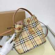 Burberry Beige Mini TB Bucket Bag 16x26x26cm - 5