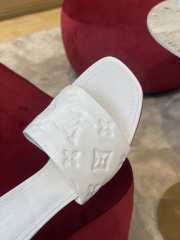 Louis Vuitton 1ACM4Z Neo Revival Mules In White 4.5cm/8cm - 3