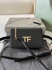 Tom Ford Bag embossed with TF logo in black 16x10x4cm - 4