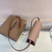 Burberry Mini TB bag grainy calf leather beige/ white 21x6x16cm - 2