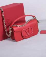 Valentino Garavani Locò small shoulder bag in red calfskin 20x11x5cm - 5