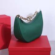 Valentino Garavani VLogo Moon hobo bag green in grainy calfskin with chain 35x26x13cm - 2