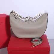 Valentino Garavani VLogo Moon hobo bag grey in grainy calfskin with chain 35x26x13cm - 1