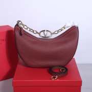 Valentino Garavani VLogo Moon hobo bag rosso in grainy calfskin with chain 35x26x13cm - 1