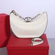 Valentino Garavani VLogo Moon hobo bag white in grainy calfskin with chain 35x26x13cm - 1