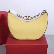 Valentino Garavani VLogo Moon hobo bag yellow in grainy calfskin with chain 35x26x13cm - 6