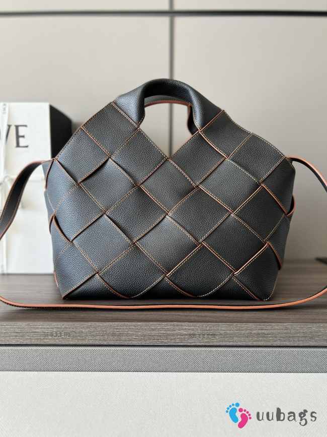 Uubags | Loewe Surplus Leather Woven Basket Bag In Black 24x16x23cm - 1