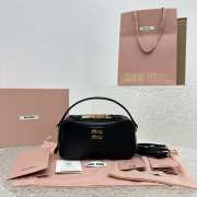 Uubags | Miu Miu leather shoulder bag in black 9.5x18x6.5cm - 4