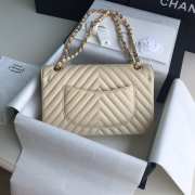 Uubags | Chanel 21S Beige Lambskin Leather Chevron Classic Flap with Champagne Gold Hardware - 2