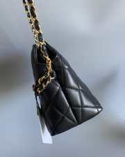 Uubags | Chanel clutch with strap glossy wrinkled calf leather, resin & gold-tone metal black - 3