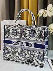 Uubags | Dior Large Book Tote Blue and White Toile de Jouy Soleil Embroidery - 5