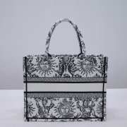 Uubags | Dior Medium Book Tote Black and White Toile de Jouy Soleil Embroidery - 4