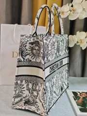 Uubags | Dior Large Book Tote Black and White Toile de Jouy Soleil Embroidery - 6