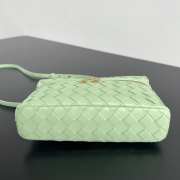 Uubags | Bottega Veneta Intrecciato leather vanity case in fresh mint with detachable strap 12.5x23x4cm - 2