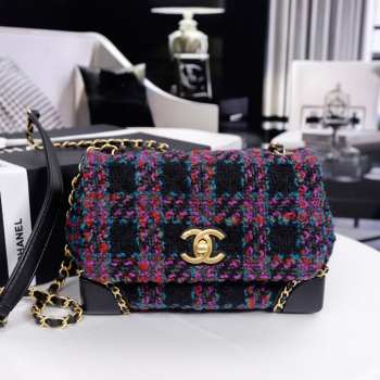 Uubags | Chanel Seasonal Tweed Flap Bag Multicolor Tweed with Gold Hardware 14x19x10cm