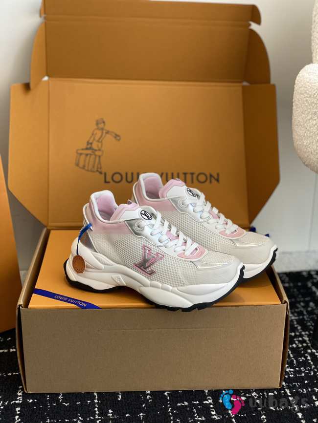 Uubags | Louis Vuitton Run 55 Trainers 'Pink' 1ABVIO Sneaker - 1