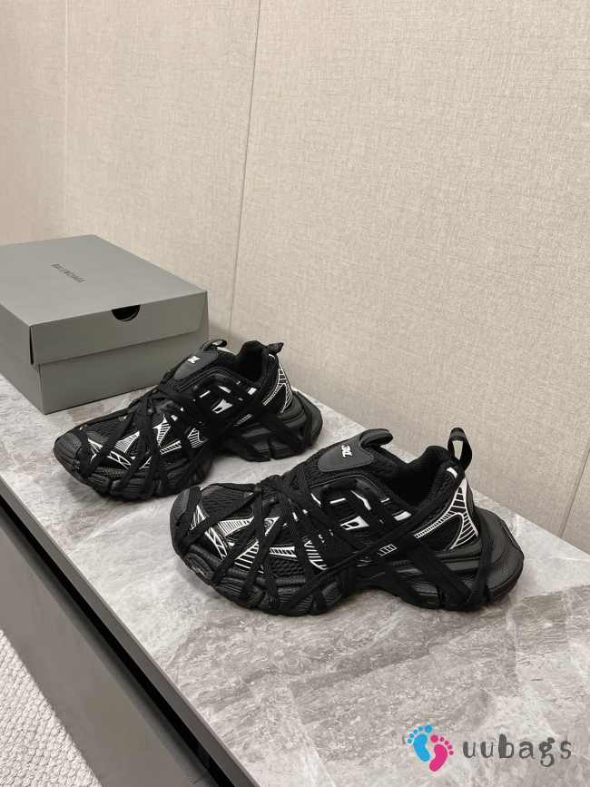 Uubags | Balenciaga 3XL Sneaker in black/ white - 1