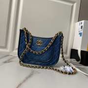 Uubags | Chanel Hobo Bag Grinded Denim & Gold Metallic Blue 20x24x6cm - 1