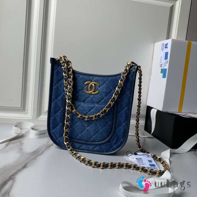 Uubags | Chanel Hobo Bag Grinded Denim & Gold Metallic Blue 24x22x6cm - 1