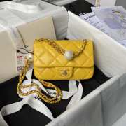 Uubags | Chanel Small Foldable Bag Pearlescent Lambskin, Imitation Pearls & Yellow Metal Yellow - 1