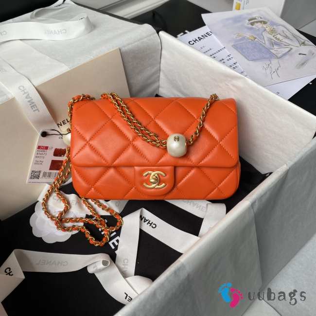 Uubags | Chanel Foldable Bag Pearlescent Lambskin, Imitation Pearls & Orange Metal Orange - 1