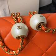 Uubags | Chanel Foldable Bag Pearlescent Lambskin, Imitation Pearls & Orange Metal Orange - 3