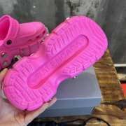 Uubags | Balenciaga HardCrocs mule in pink rubber 11cm - 4