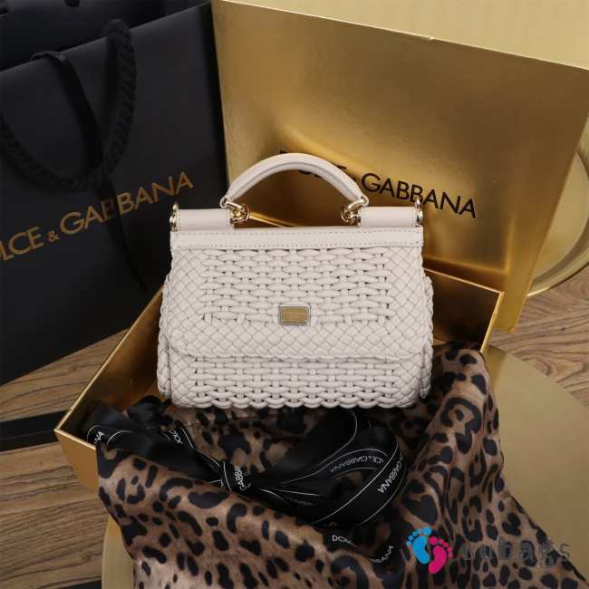 Uubags | Dolce & Gabbana Small Sicily Handbag In White 18x11x6cm - 1