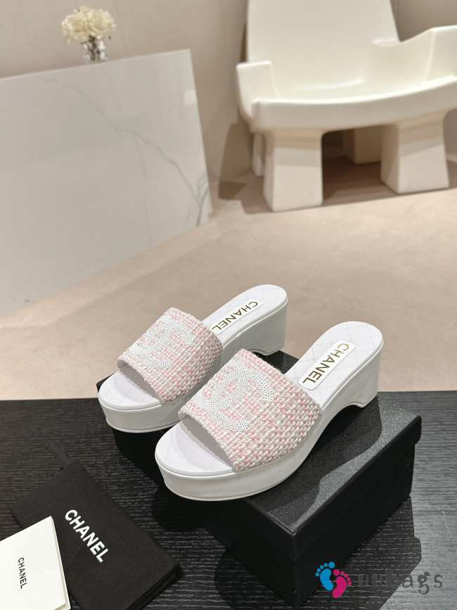  Uubags | Chanel Wedge Sandals Pink - 1