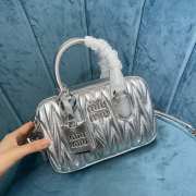 Uubags | Miu Miu Arcadie matelassé nappa leather bag in silver 19x13x6cm - 2