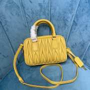 Uubags | Miu Miu Arcadie matelassé nappa leather bag in yellow 19x13x6cm - 4