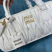 Uubags | Miu Miu Arcadie matelassé nappa leather bag in white 27x12x9cm - 4