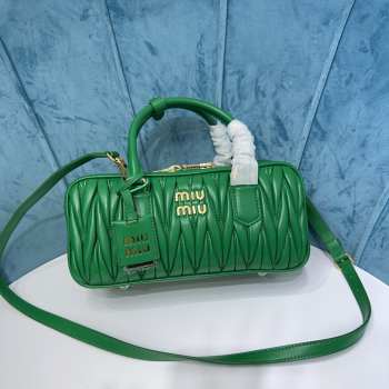 Uubags | Miu Miu Arcadie matelassé nappa leather bag in green 27x12x9cm