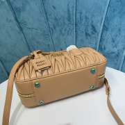 Uubags | Miu Miu Arcadie matelassé nappa leather bag in beige 27x12x9cm - 3