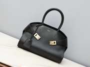 Uubags | Ferragamo Hug bag 01 in black 31.5x19x22cm - 1