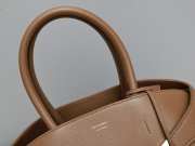 Uubags | Ferragamo Hug bag in brown 31.5x19x22cm - 5