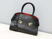 Uubags | Ferragamo Hug bag 02 in black 31.5x19x22cm - 1