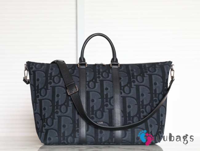 Uubags | Weekender 25 Black Maxi Dior Oblique Jacquard in black 40x33x22.5cm - 1