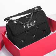 Uubags | Valentino Garavani Roman Stud Chain Linked Knit Tote Bag Black 25x7x15cm - 5