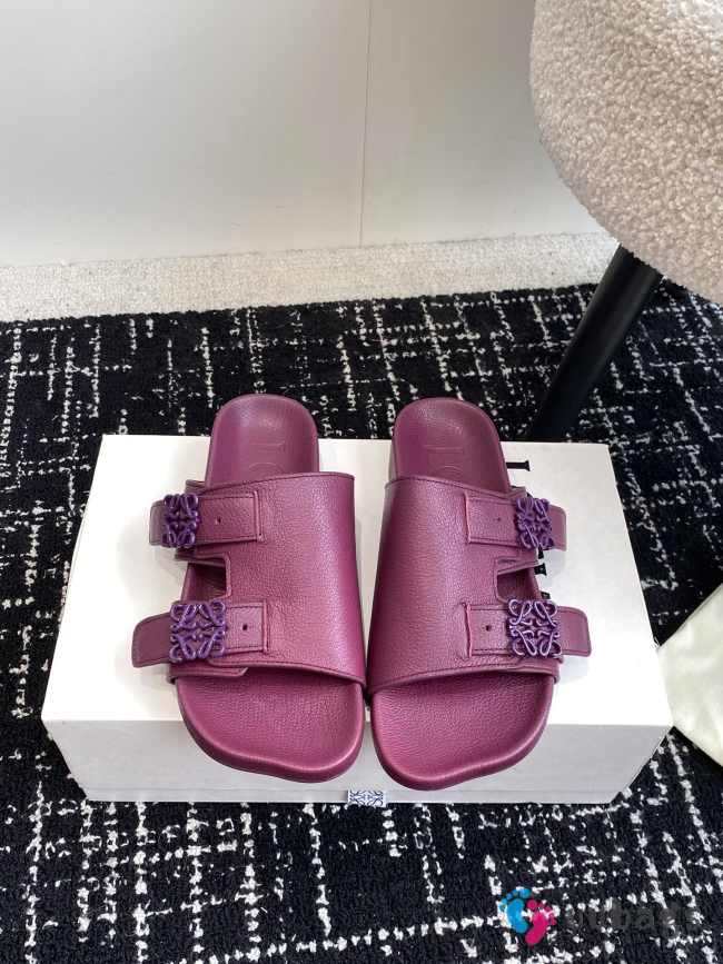 Uubags | Loewe Ease slide in goatskin purple - 1