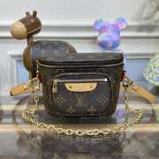 Uubags | Louis Vuitton M82335 Mini Bumbag 17x12x9.5cm - 1