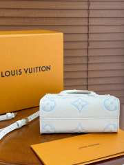 Uubags | Louis Vuitton Small Onthego Tote Bag Light Blue 18x15x8.5cm - 4