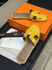 Uubags | Hermes Oasis Sandal In Yellow Crocodile - 4