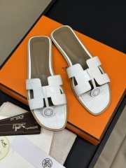 Uubags | Hermes Oasis Sandal In White Crocodile - 1