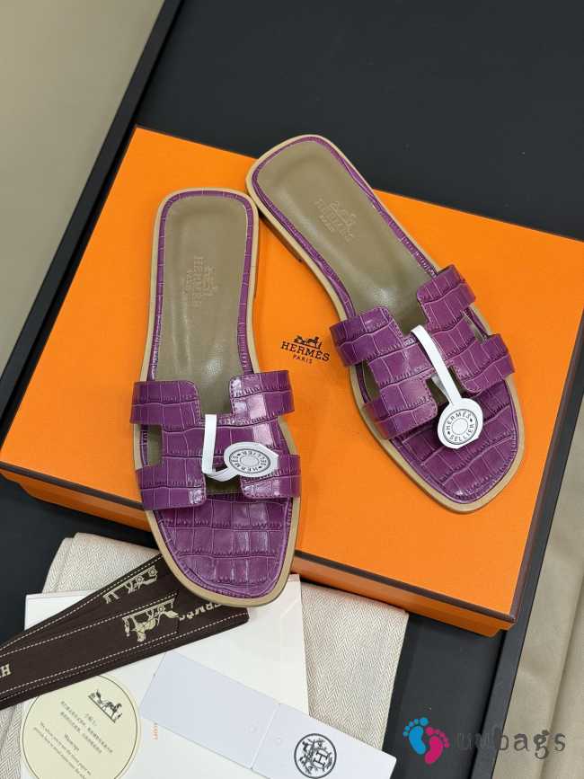 Uubags | Hermes Oasis Sandal In Purple Crocodile - 1