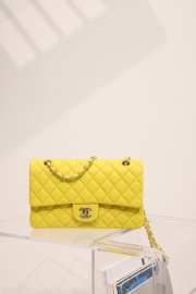 Chanel flap bag medium in yellow caviar leather with light gold buckle 25cm - 1