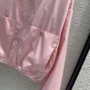 Uubags | Chanel Windbreaker jacket in pink - 6