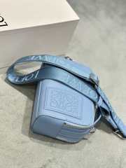 Uubags | Loewe Mini Camera Crossbody bag in satin calfskin blue 19x12.5x6.5cm - 3