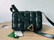 Uubags | Bottega Veneta Padded Cassette Patent Leather  Bag In Dark Green 26x18x8cm - 1