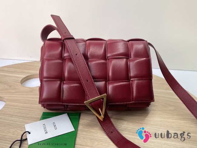 Uubags | Bottega Veneta Padded Cassette Soft Lambskin Leather Bag In Red 26x18x8cm - 1